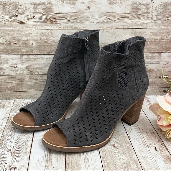 TOMS Majorca Open Toe Gray Perforated Booties Size 7 - Picture 3 of 16